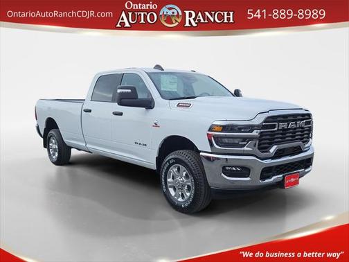 2025 RAM 3500 Big Horn Crew Cab 4x4 8' Box
