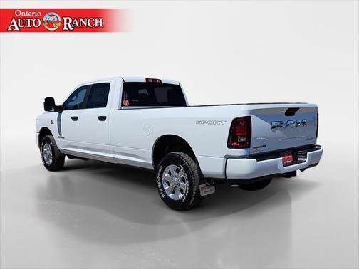 2025 RAM 3500 Big Horn Crew Cab 4x4 8' Box
