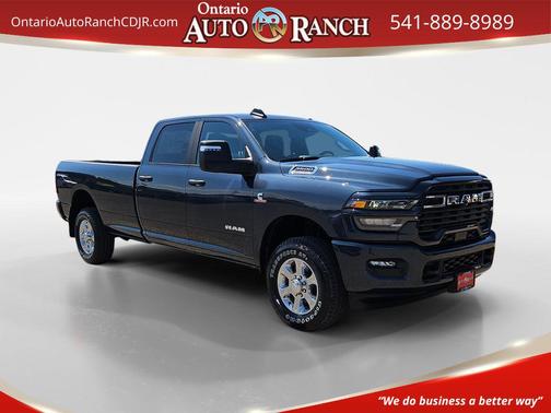 2025 RAM 3500 Big Horn Crew Cab 4x4 8' Box