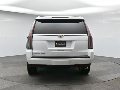 2016 Cadillac Escalade Luxury