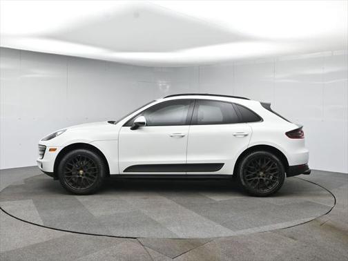 2018 Porsche Macan Base