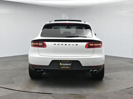 2018 Porsche Macan Base