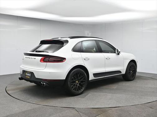 2018 Porsche Macan Base