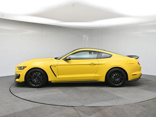 2018 Ford Shelby GT350 Base