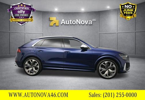 Navarra Blue Metallic 2022 Audi RS Q8 4.0T