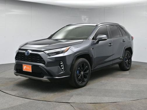 2022 Toyota RAV4 Hybrid SE