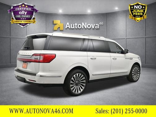 White 2021 Lincoln Navigator Reserve