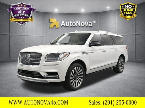 White 2021 Lincoln Navigator Reserve