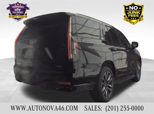 2023 Cadillac Escalade Sport