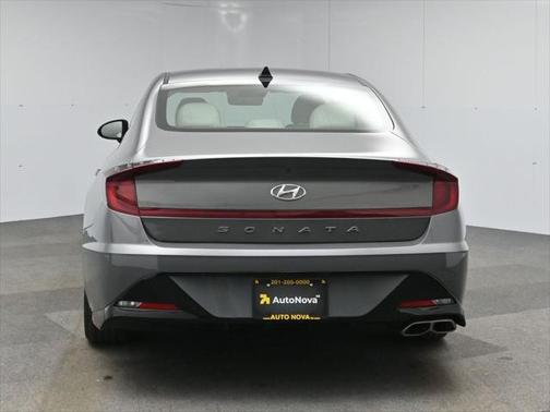 2022 Hyundai SONATA SEL