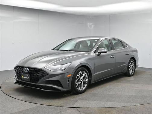 2022 Hyundai SONATA SEL