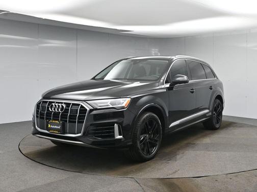 2022 Audi Q7 55 Premium Plus