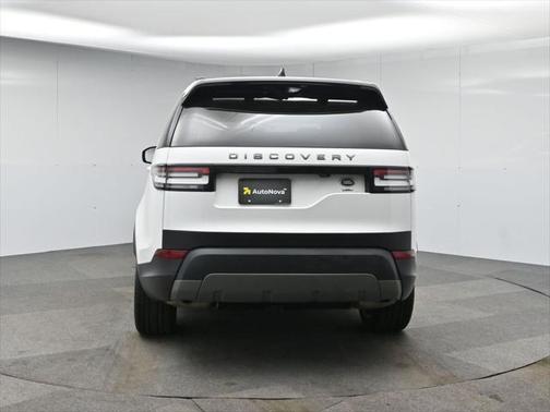 2017 Land Rover Discovery SE