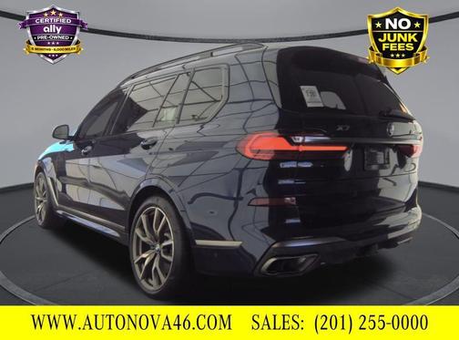 2021 BMW X7 M50i