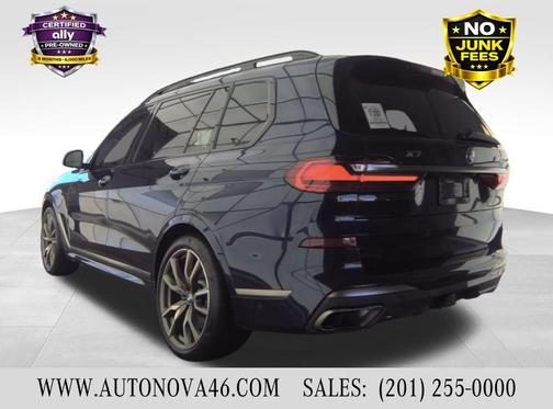 2021 BMW X7 M50i