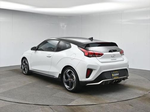 2019 Hyundai Veloster Base