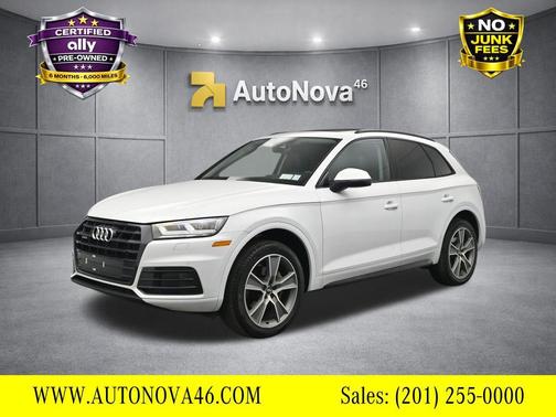 Glacier White Metallic 2019 Audi Q5 2.0T Premium Plus