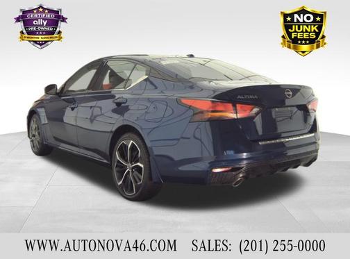 2023 Nissan Altima SR Intelligent AWD