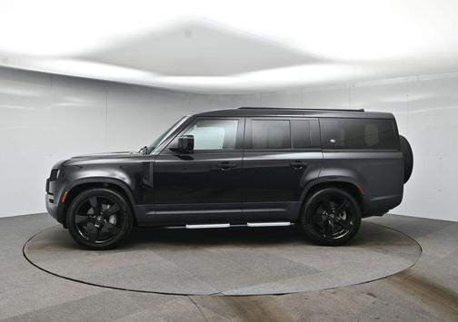 2024 Land Rover Defender 130 P300 S