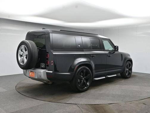 2024 Land Rover Defender 130 P300 S