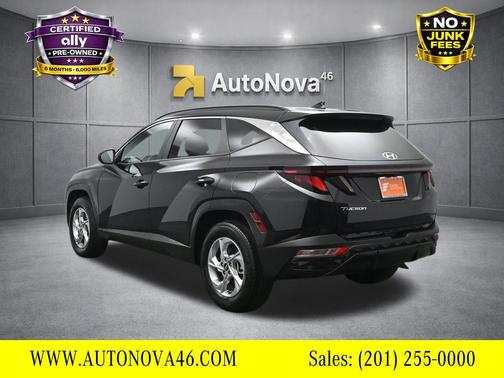 Black Pearl 2024 Hyundai TUCSON SEL