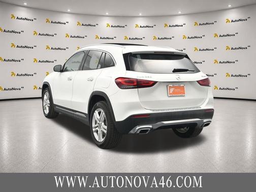 White 2022 Mercedes-Benz GLA 250 4MATIC