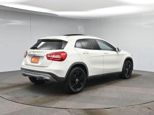 2017 Mercedes-Benz GLA 250 Base