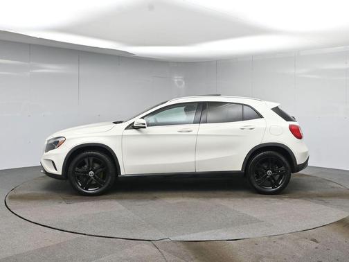 2017 Mercedes-Benz GLA 250 Base