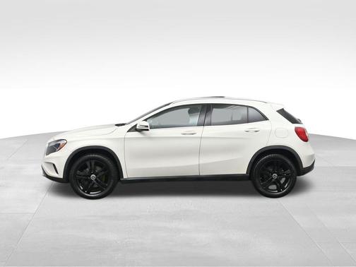 2017 Mercedes-Benz GLA 250 Base