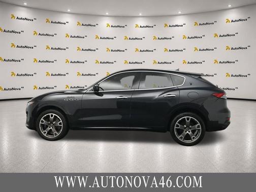 Nero Ribelle Metallic 2023 Maserati Levante Modena