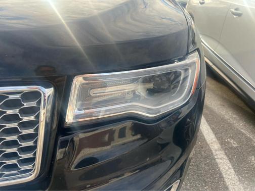 2019 Jeep Grand Cherokee Overland