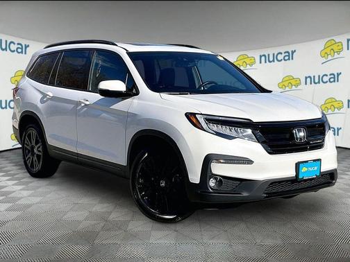 White 2022 Honda Pilot Black Edition