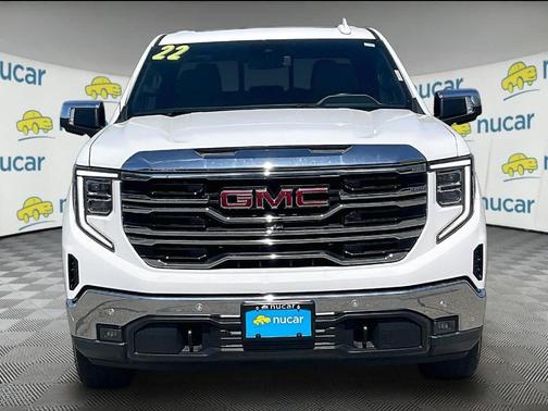 White 2022 GMC Sierra 1500 SLT