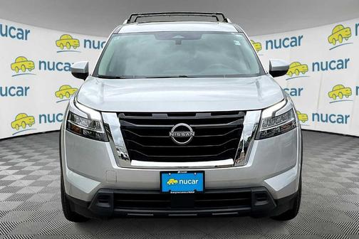 2022 Nissan Pathfinder SV