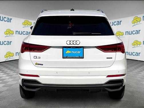2024 Audi Q3 45 S line Premium