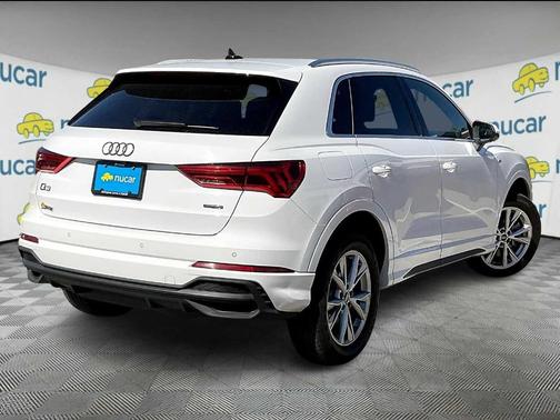 2024 Audi Q3 45 S line Premium