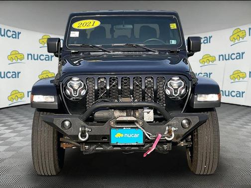 Black 2021 Jeep Gladiator Sport