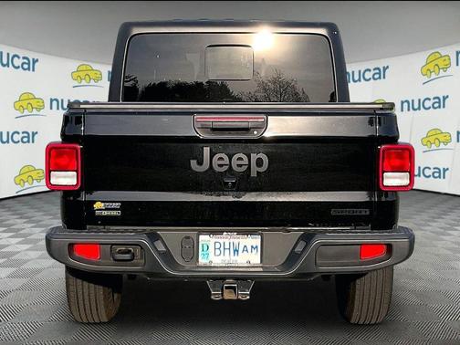 Black 2021 Jeep Gladiator Sport