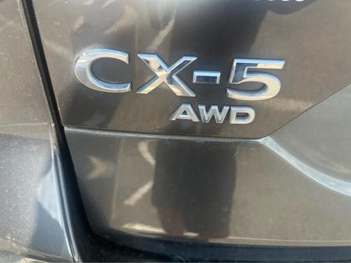 2022 Mazda CX-5 2.5 S Preferred Package