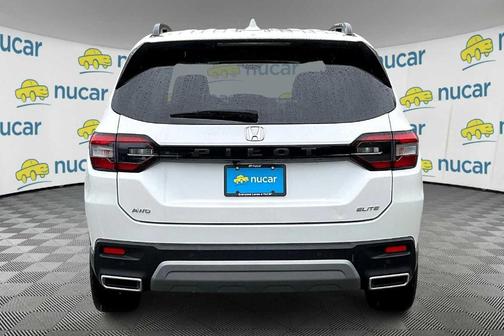 2023 Honda Pilot Elite