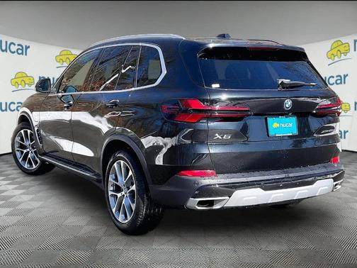 Black Sapphire Metallic 2025 BMW X5 PHEV xDrive50e