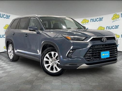 Gray 2025 Toyota Grand Highlander XLE