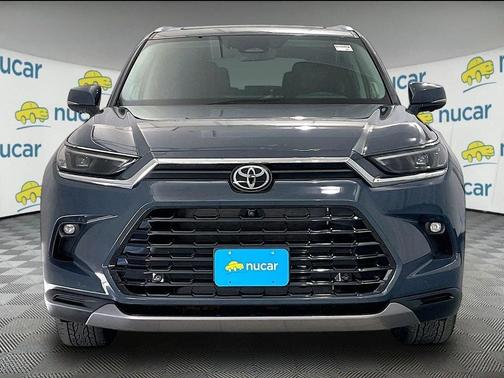 Gray 2025 Toyota Grand Highlander XLE