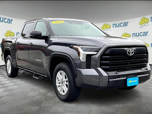 2022 Toyota Tundra SR5
