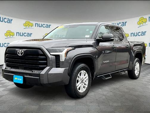 2022 Toyota Tundra SR5