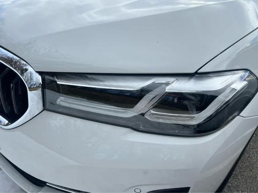 2023 BMW 530 i xDrive