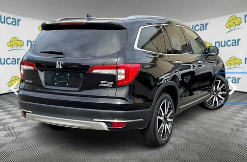 2022 Honda Pilot Touring 7-Passenger
