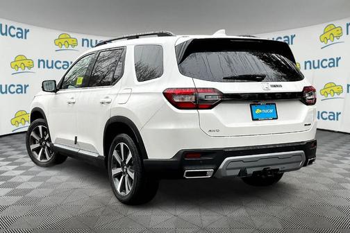 2025 Honda Pilot Touring