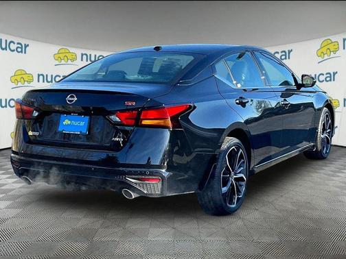 Black 2024 Nissan Altima 2.5 SR