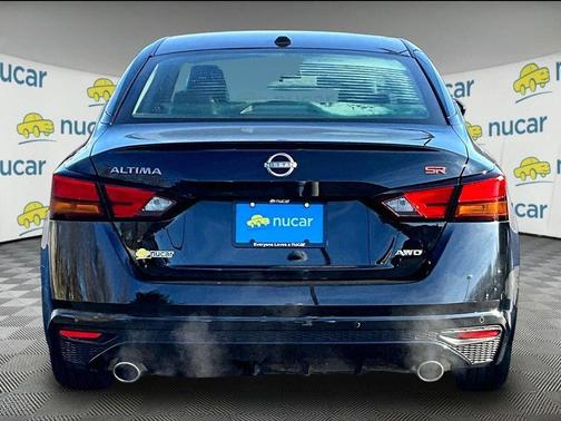 Black 2024 Nissan Altima 2.5 SR